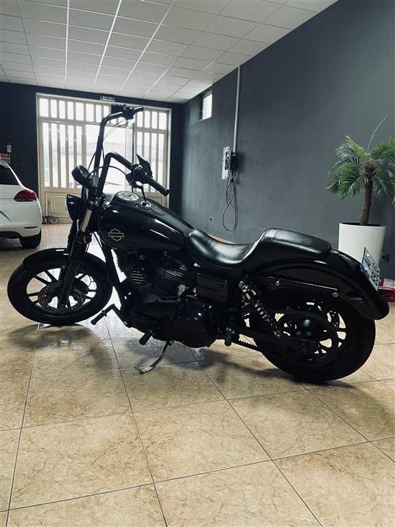 Harley Davidson (Model.Model?.Description)