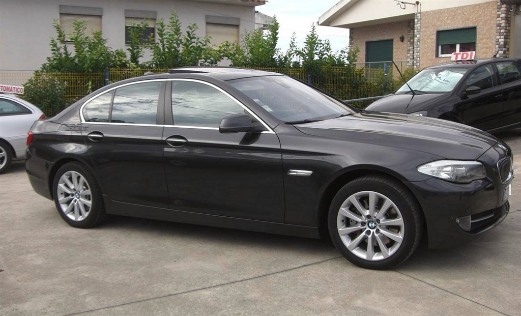 BMW Série 5 525 d Line Luxury Auto (218cv) (4p)