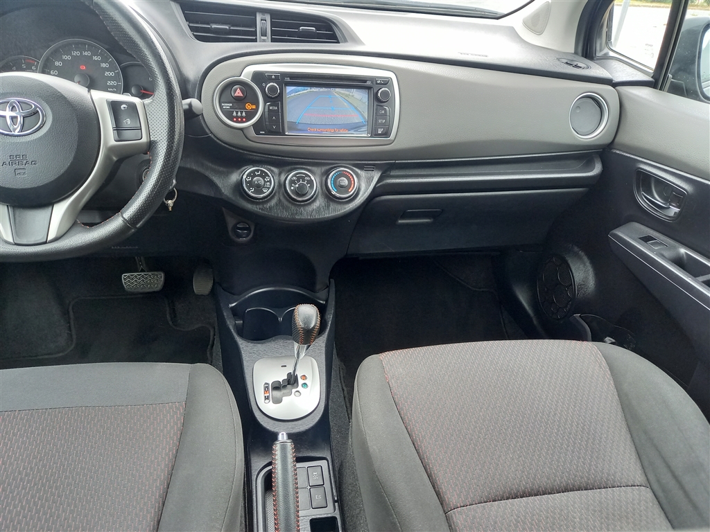 Toyota Yaris 1.4 D-4D High Pack+NAVI (90cv) (5p)