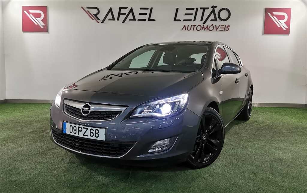 Opel Astra 1.7 CDTi Cosmo ecoFLEX (110cv) (5p)