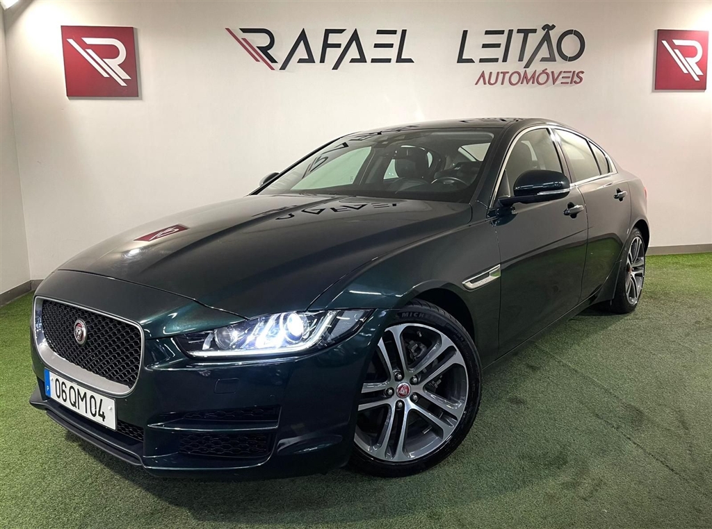 Jaguar XE 2.0 D Prestige (163cv) (4p)