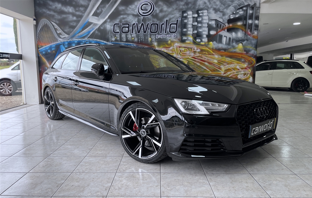 Audi A4 Sport / Black Edition / Nacional