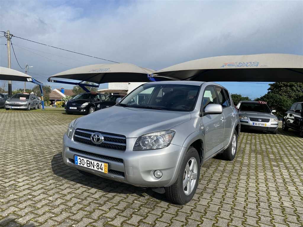Toyota RAV4 2.2 177 CV