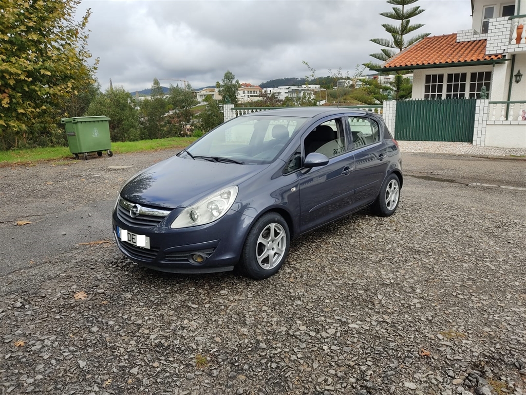 Opel Corsa 1.2 Gasolina-GPL