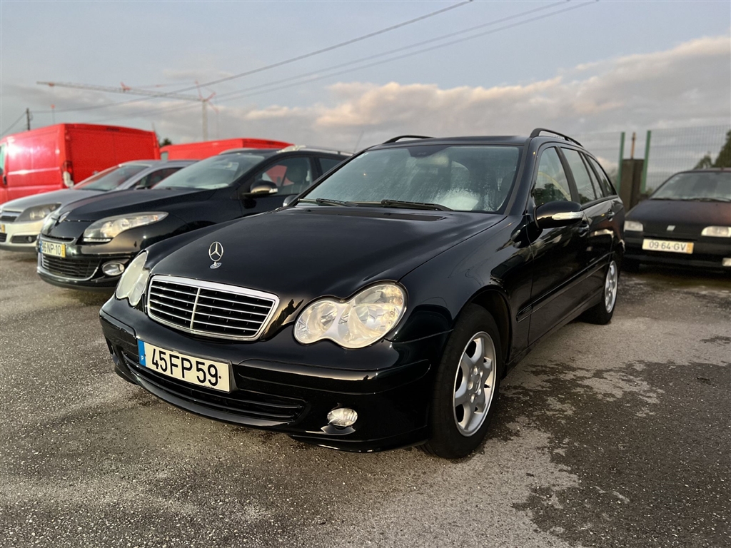 Mercedes-Benz Classe C 200 CDi Avantgarde (122cv) (5p)