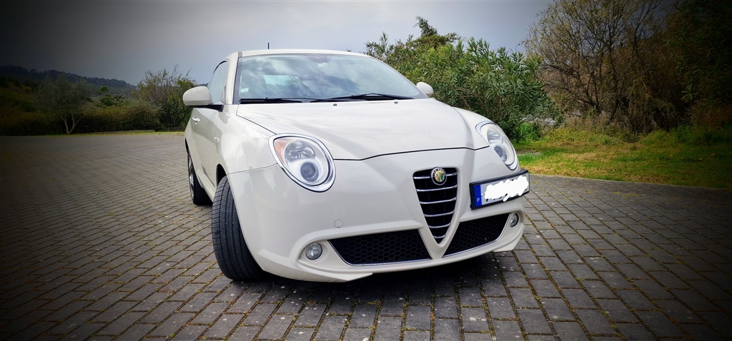 Alfa Romeo (Model.Model?.Description)