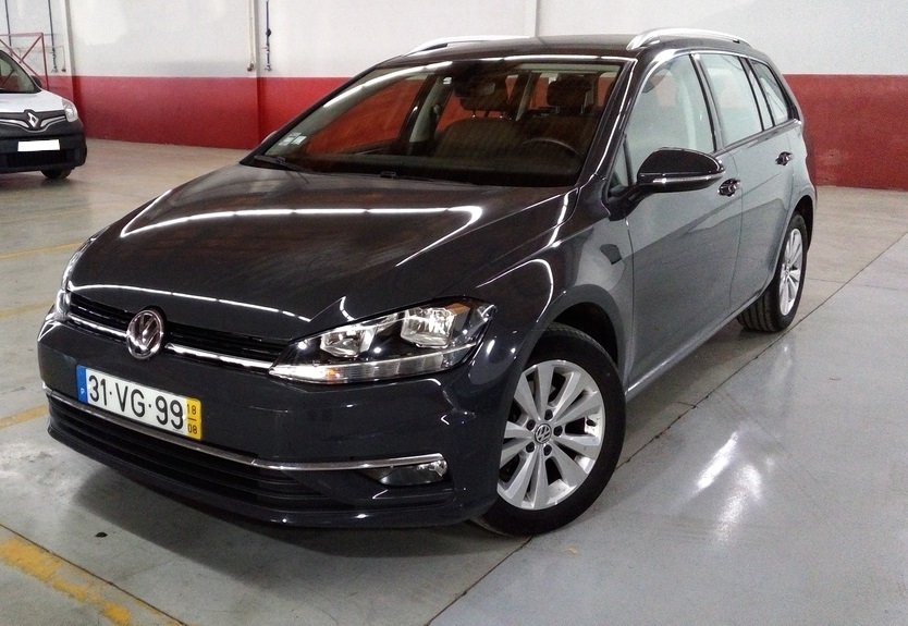 Volkswagen Golf VARIANT 1.6 TDI CONFORTLINE