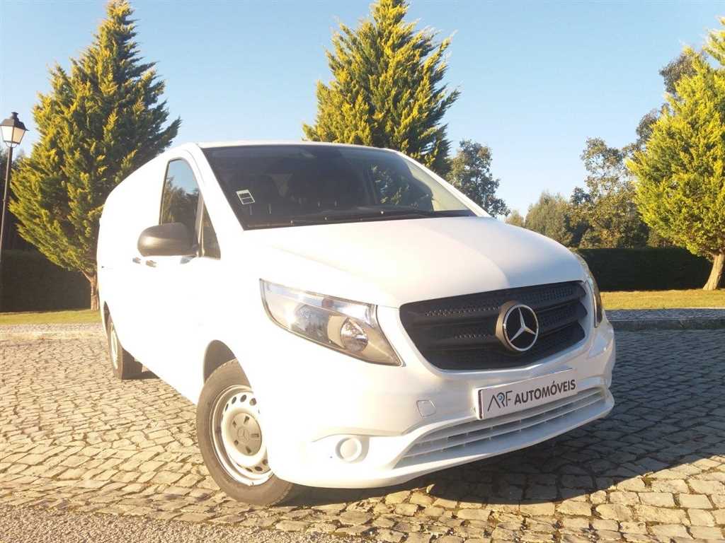 Mercedes-Benz Vito 116 CDi/34 Longo (163cv) (4p)