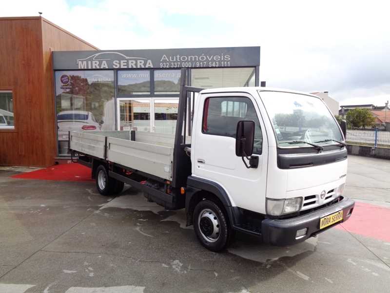 Nissan Cabstar 125-35/3 3.0 TD (125CV) (3L) (2P)