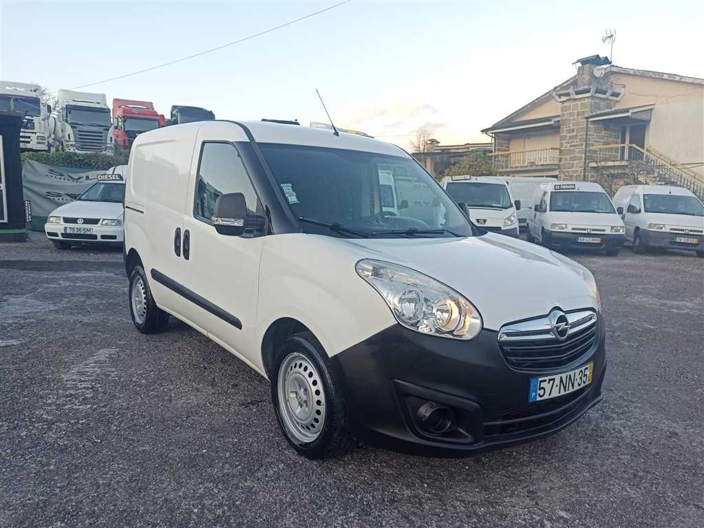 Opel Combo 1.6 CDTI 105 CV