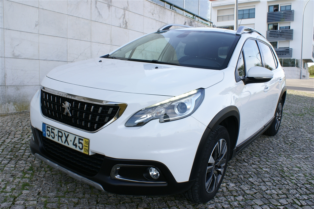 Peugeot 2008 PureTech Allure