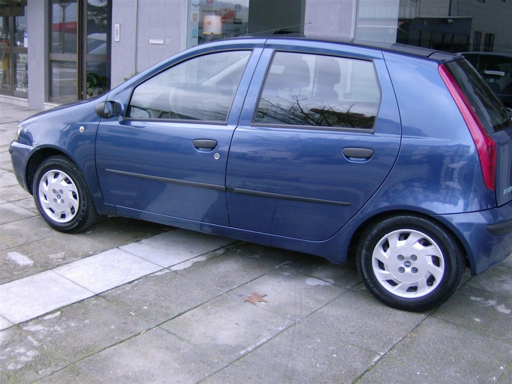 Fiat Punto 1.2 ELX 1Dono Impecável 2000/12 (70cv) (5p), 3