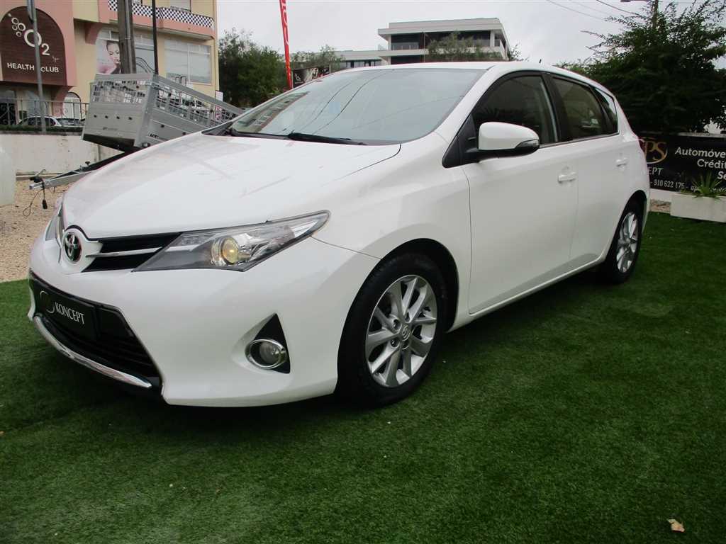 Toyota Auris 2.0 D-4D Exclusive (124cv) (5p)