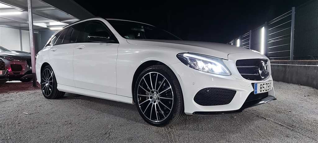 Mercedes-Benz Classe C 220 d AMG Line Aut. (170cv) (5p)