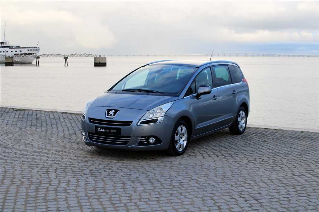 Peugeot 5008 1.6 HDi Allure (115cv) (5p)