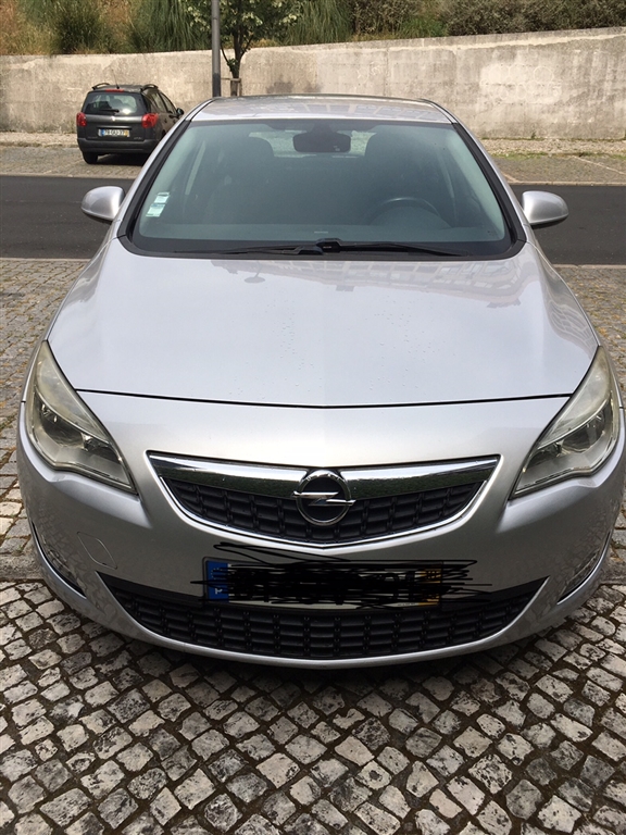 Opel (Model.Model?.Description)