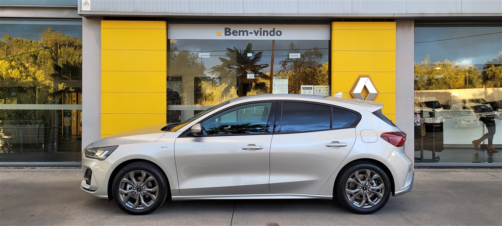 Ford Focus 1.0 EcoBoost MHEV ST-Line