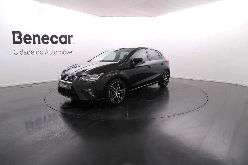 Seat Ibiza 1.0 TFSI FR 6v 110cv GPS / Vidros Escurecidos / JLL
