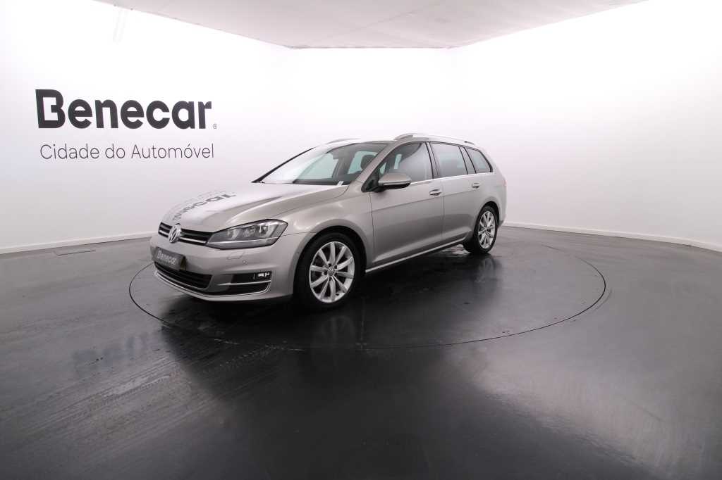 Volkswagen Golf Variant 1.6 TDI Highline GPS / Teto de Abrir Panorâmico / JLL
