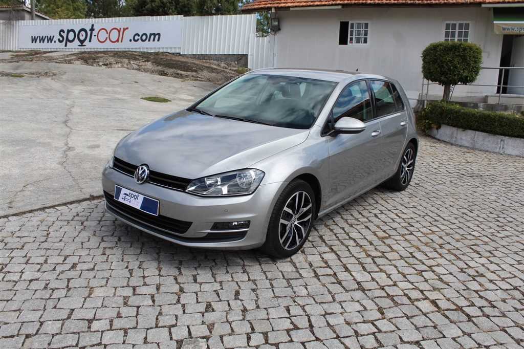 Volkswagen Golf 1.6 TDi Confortline (110cv) (5p)