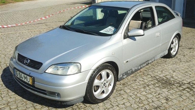 Opel Astra Coupé 1.8 16V (125cv) (2p)