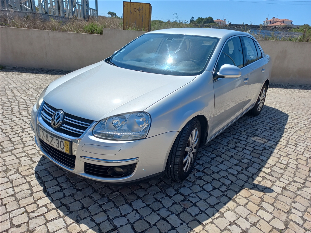 Volkswagen Jetta 1.9 TDi Confortline (105cv) (4p)