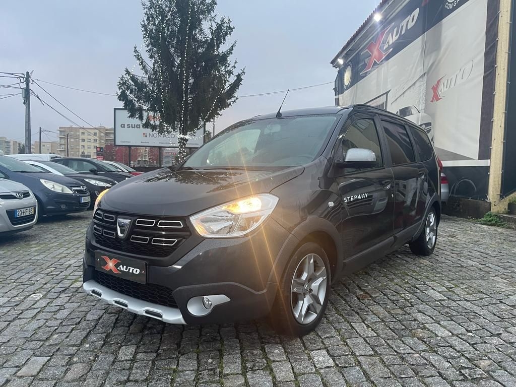 Dacia Lodgy 1.5 Blue dCi Stepway 7L (115cv) (5p)