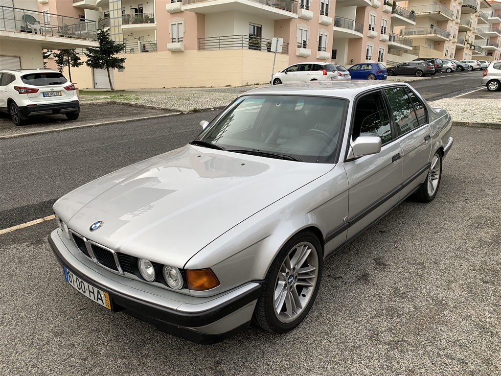 BMW Série 7 730 i V8 (218cv) (4p)