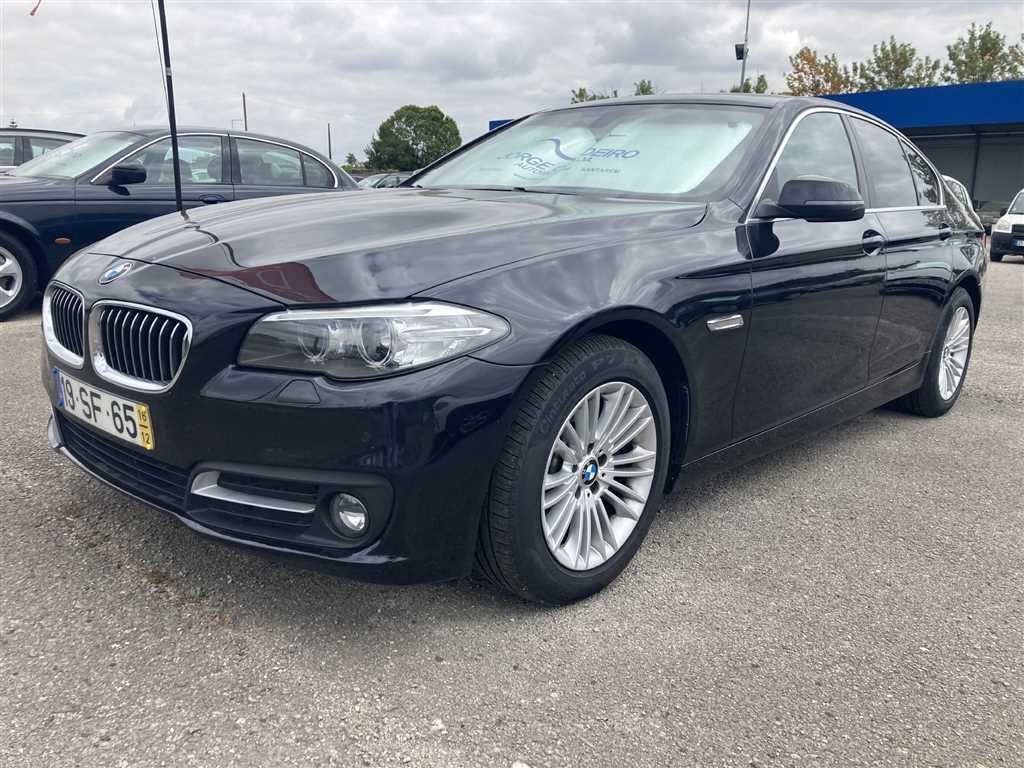 BMW Série 5 520 520d SEDAN