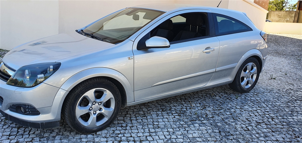 Opel Astra 1.3 Cdti Gts / Garantia